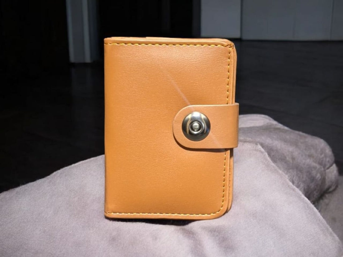 RYLO Slim Premium Botton Wallet