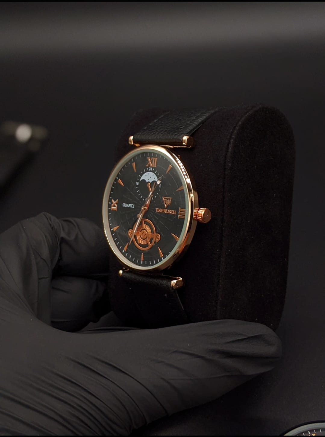 Quartz Roman Numerals Slim Dial Wrist Watch For Men & Woman