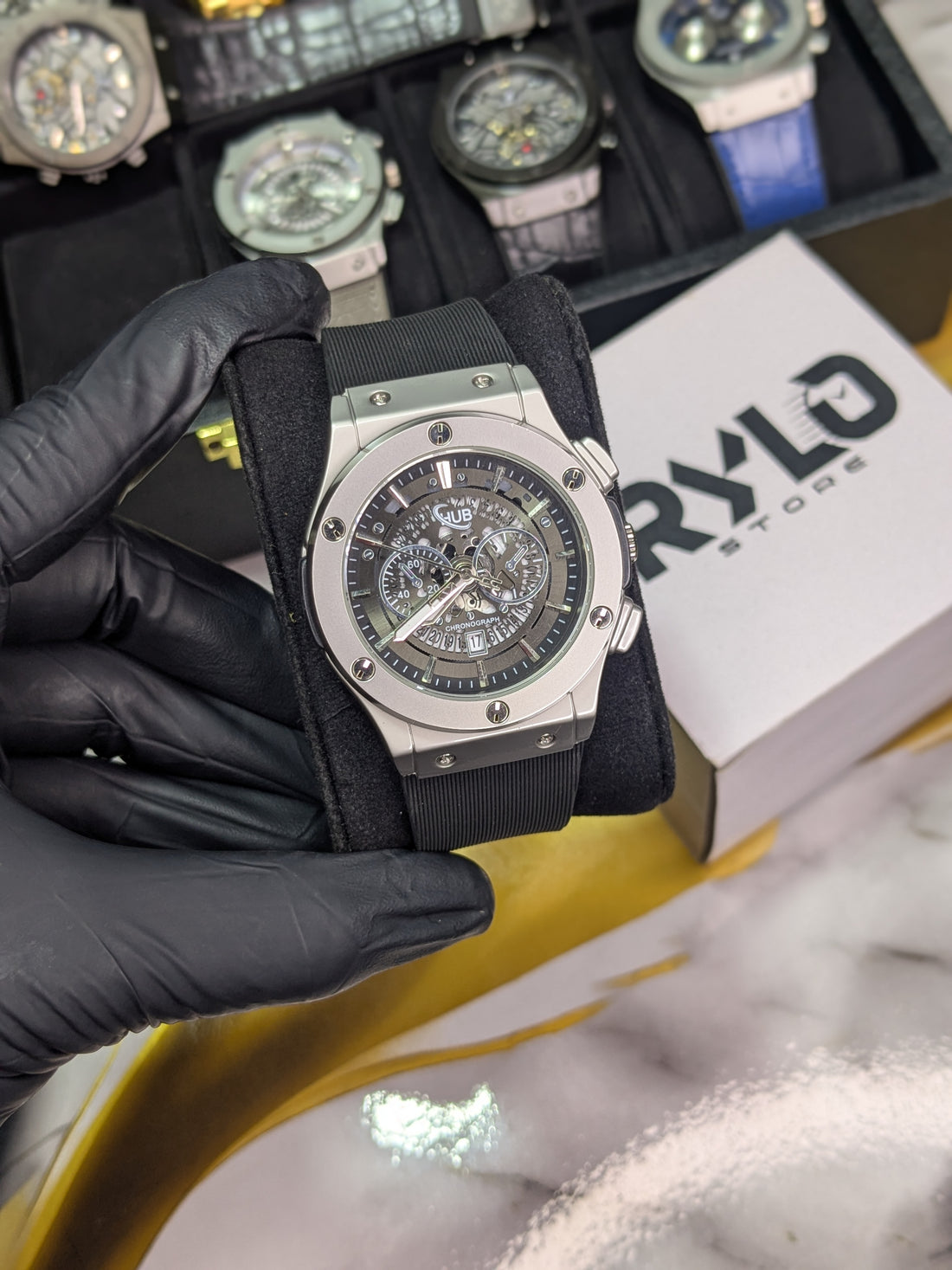 HUB Black Skeleton Dial (Silicon Strap)